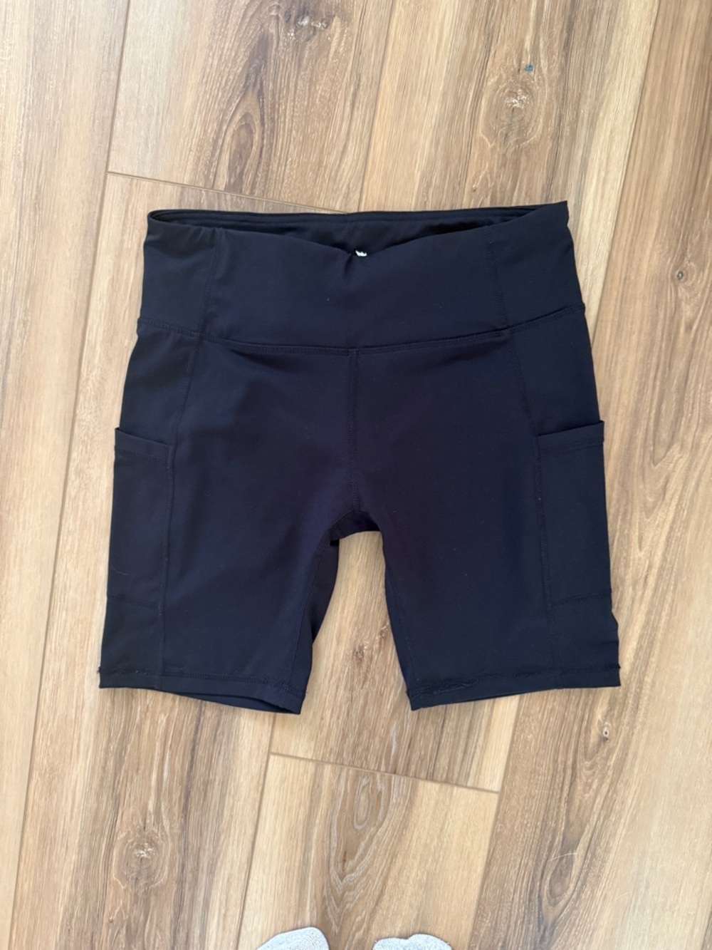Baleaf Black High-Waist Bike Shorts with Side Pockets